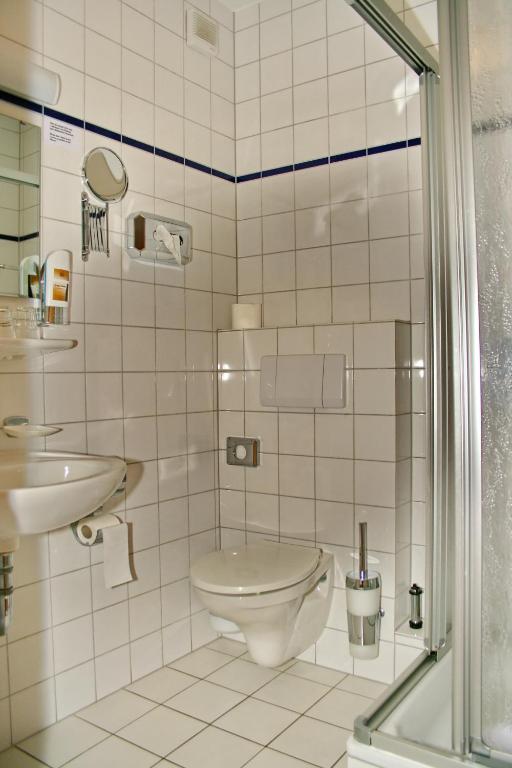 Hotel Restaurant Moselblick Wintrich Room photo